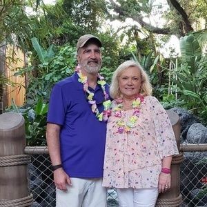 Meet your Posher, Joy